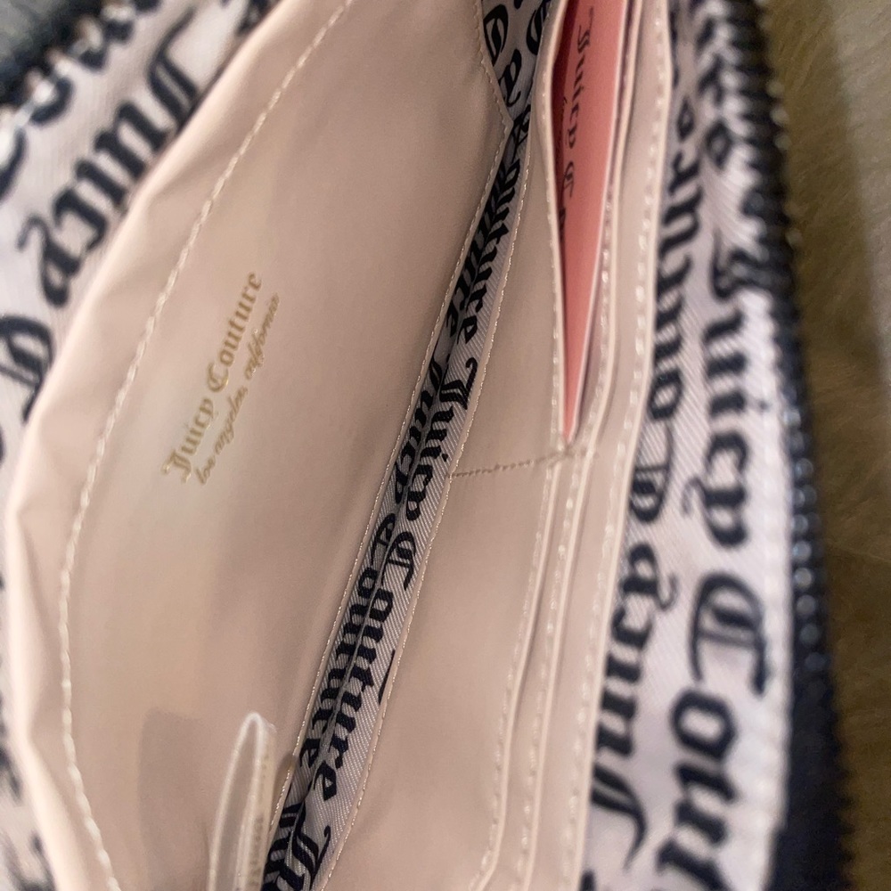 Juicy Couture Wristlet - Picture 4 of 4